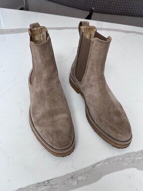 Vince Suede Chelsea Boots – Taupe Tan Crepe Sole Ankle Boots Size 8